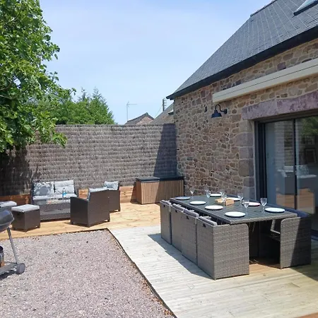 La Maison De Oueval Frehel
